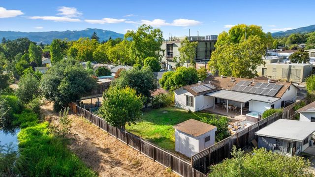 337 Bettencourt St, Sonoma, CA 95476