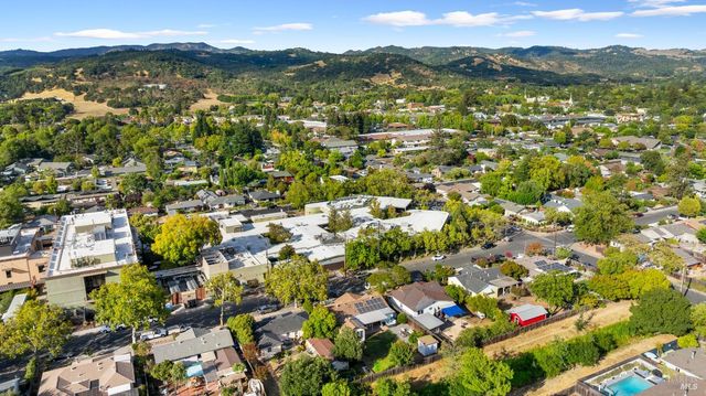 337 Bettencourt St, Sonoma, CA 95476