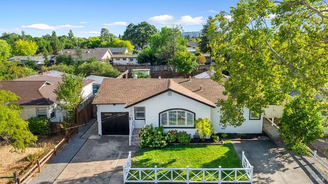 337 Bettencourt St, Sonoma, CA 95476