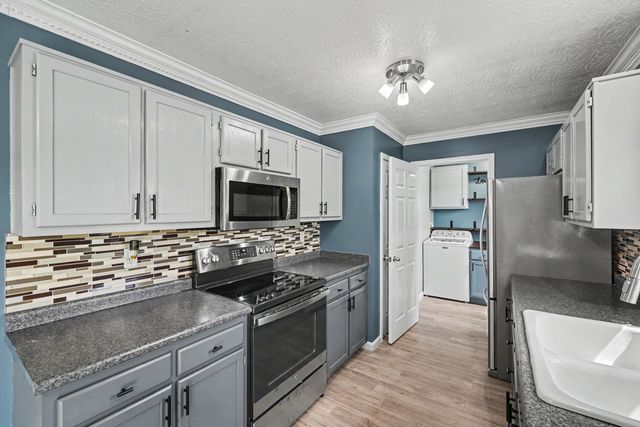 3000 Ashbrook Circle, Burlington, KY 41005
