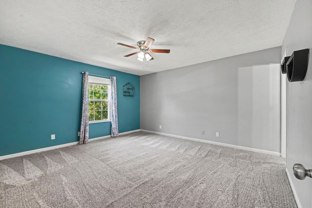 3000 Ashbrook Circle, Burlington, KY 41005