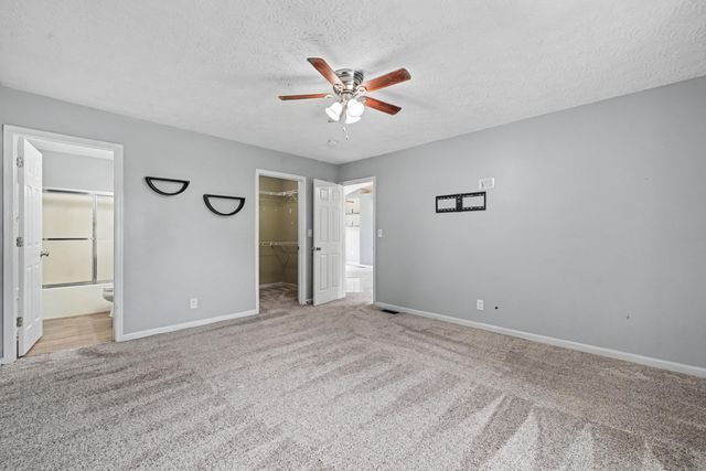 3000 Ashbrook Circle, Burlington, KY 41005