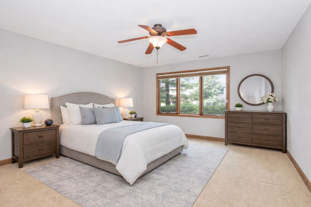Image 17 of property listing at 16138 Hackney Drive, Orland Park, IL 60467