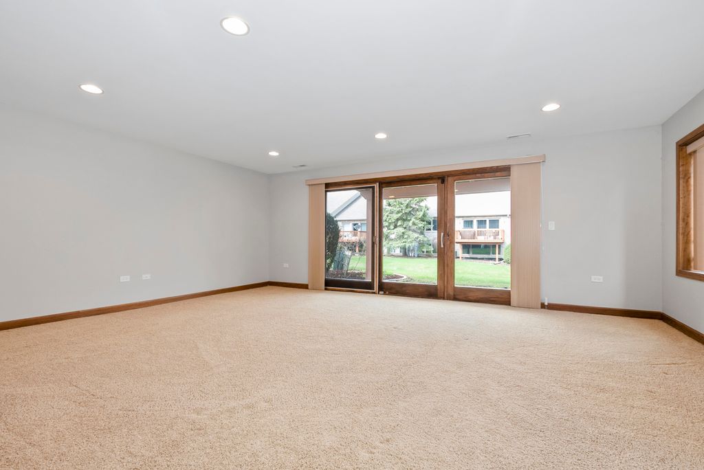 Image 21 of property listing at 16138 Hackney Drive, Orland Park, IL 60467