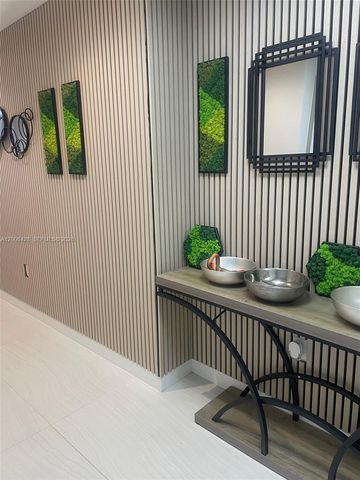 220 SE Mizner Blvd 321, Boca Raton, FL 33432
