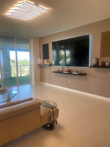 220 SE Mizner Blvd 321, Boca Raton, FL 33432