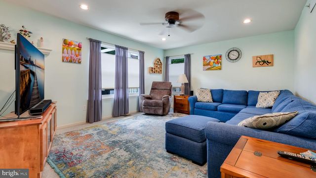 126 BUTTERCUP BLVD, Warrington, PA 18976