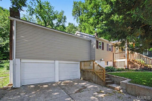 824 N Forest Avenue, Webster Groves, MO 63119