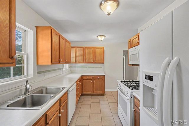824 N Forest Avenue, Webster Groves, MO 63119