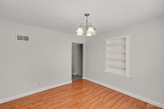 824 N Forest Avenue, Webster Groves, MO 63119