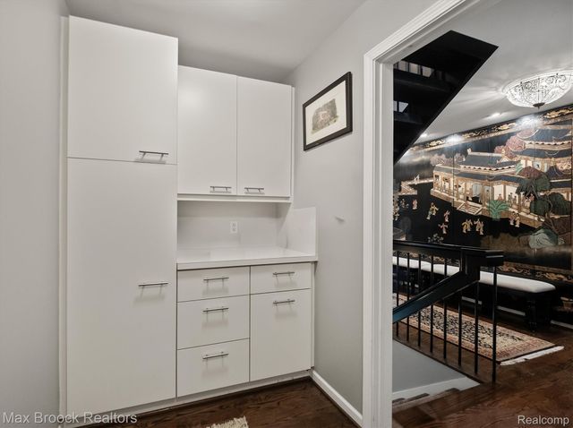 969 Bloomfield Woods, Bloomfield Hills, MI 48304