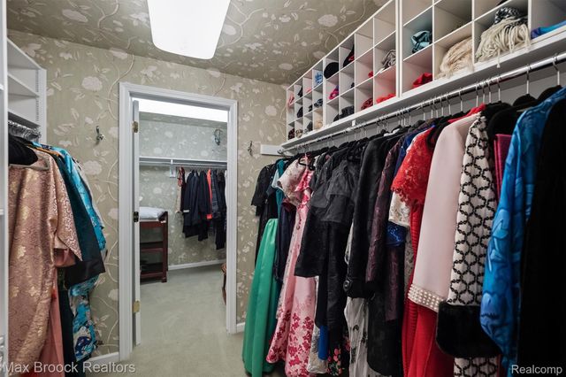 969 Bloomfield Woods, Bloomfield Hills, MI 48304