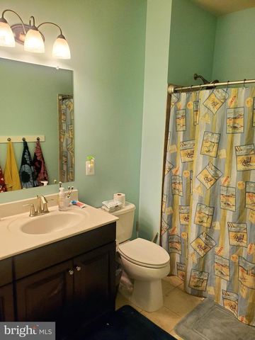 20950 ASHBURN HEIGHTS DR, Ashburn, VA 20148