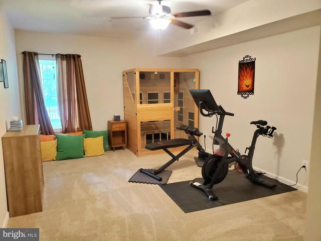 20950 ASHBURN HEIGHTS DR, Ashburn, VA 20148
