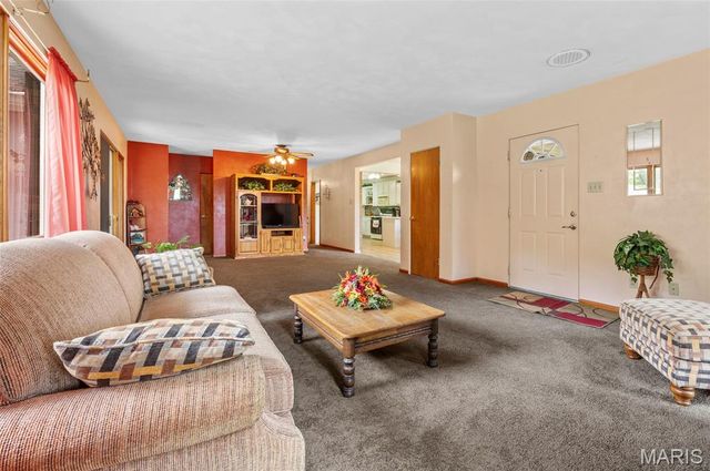 2008 Valley View Lane, Collinsville, IL 62234