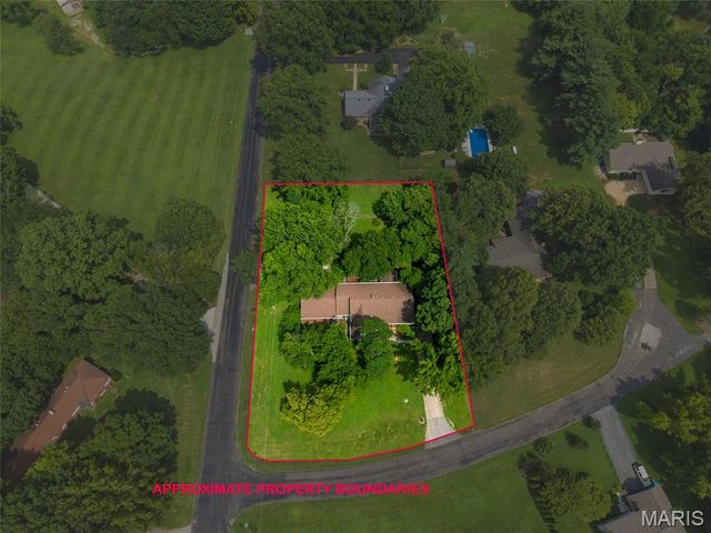 2008 Valley View Lane, Collinsville, IL 62234