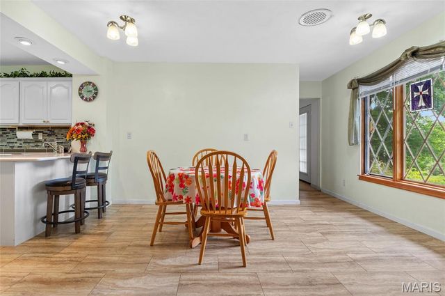 2008 Valley View Lane, Collinsville, IL 62234