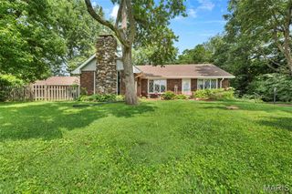 2008 Valley View Lane, Collinsville, IL 62234