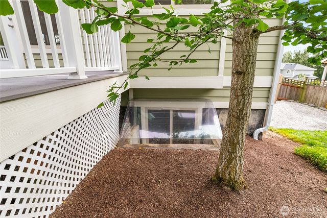 1584 Kingswood Court, Bellingham, WA 98226