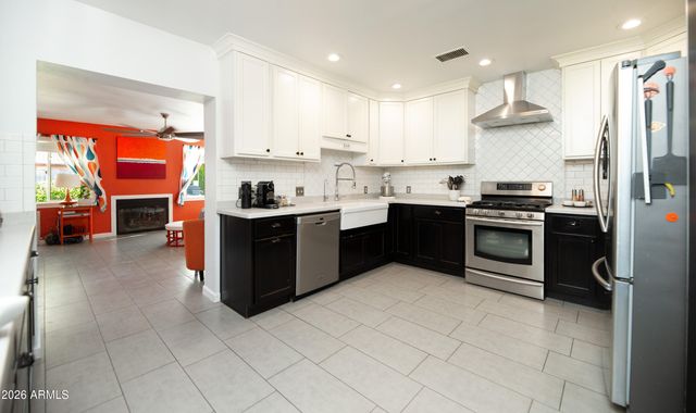 935 E Oregon Avenue, Phoenix, AZ 85014