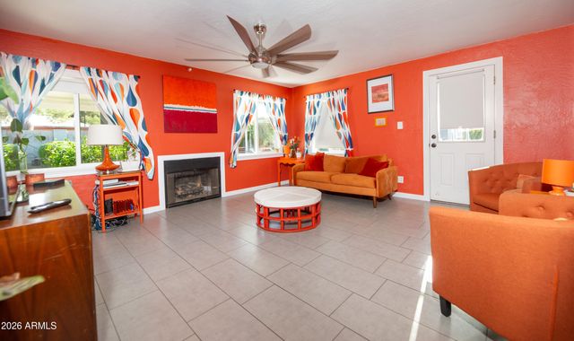 935 E Oregon Avenue, Phoenix, AZ 85014