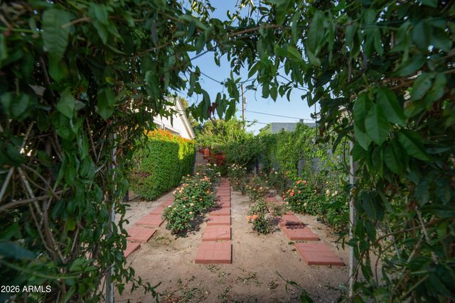 935 E Oregon Avenue, Phoenix, AZ 85014