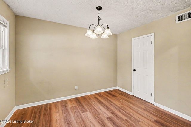 13601 Greystone Ave, Louisville, KY 40272