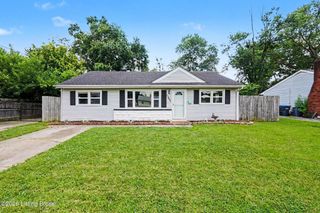 13601 Greystone Ave, Louisville, KY 40272