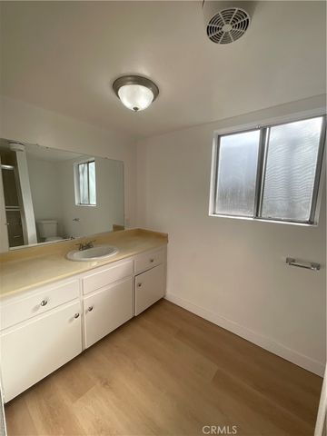 2672 Milton Avenue A, Fullerton, CA 92831