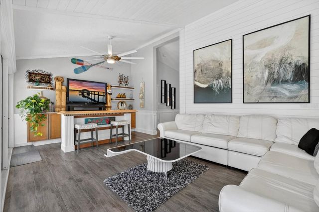 20 COVINGTON LANE, Palm Coast, FL 32137