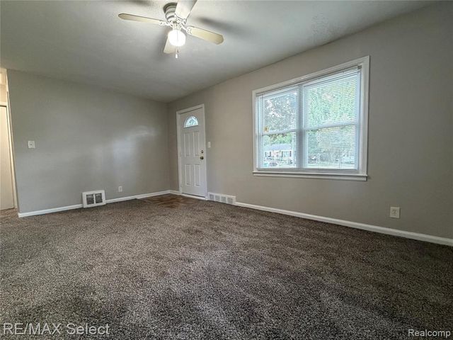 3155 Leith Street, Flint, MI 48506