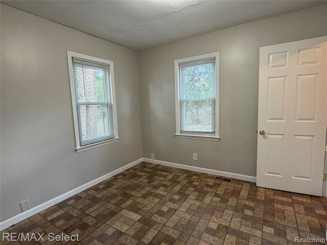 3155 Leith Street, Flint, MI 48506
