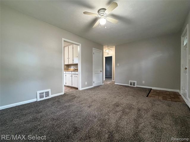 3155 Leith Street, Flint, MI 48506