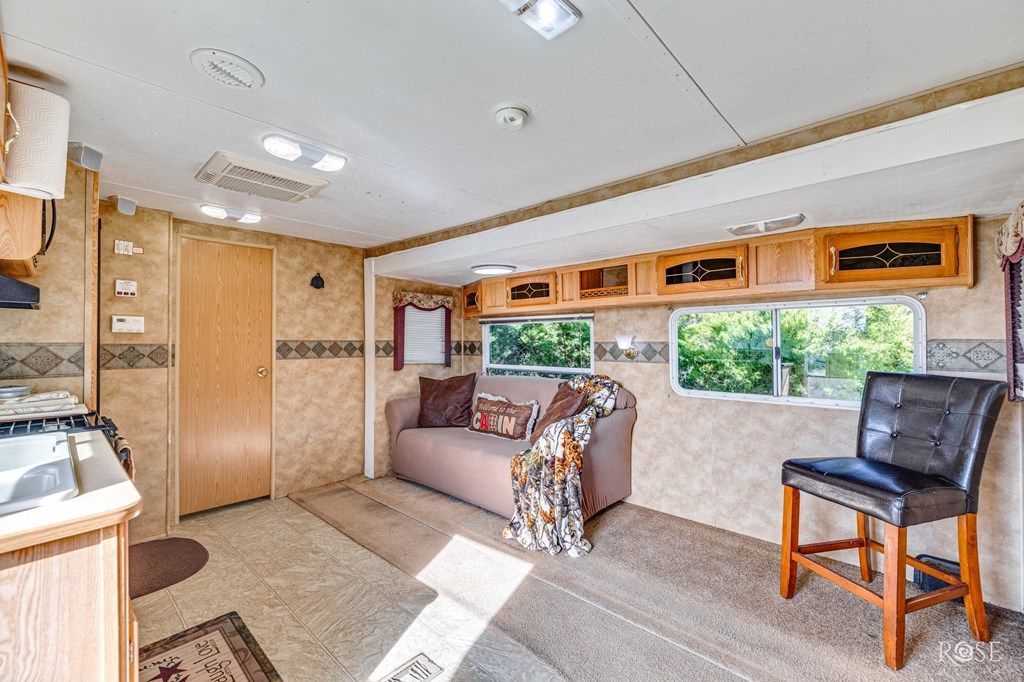 Image 11 of property listing at 7159 Hwy 277N, Sonora, TX 76950