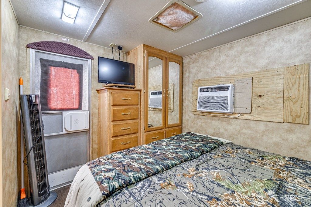 Image 18 of property listing at 7159 Hwy 277N, Sonora, TX 76950