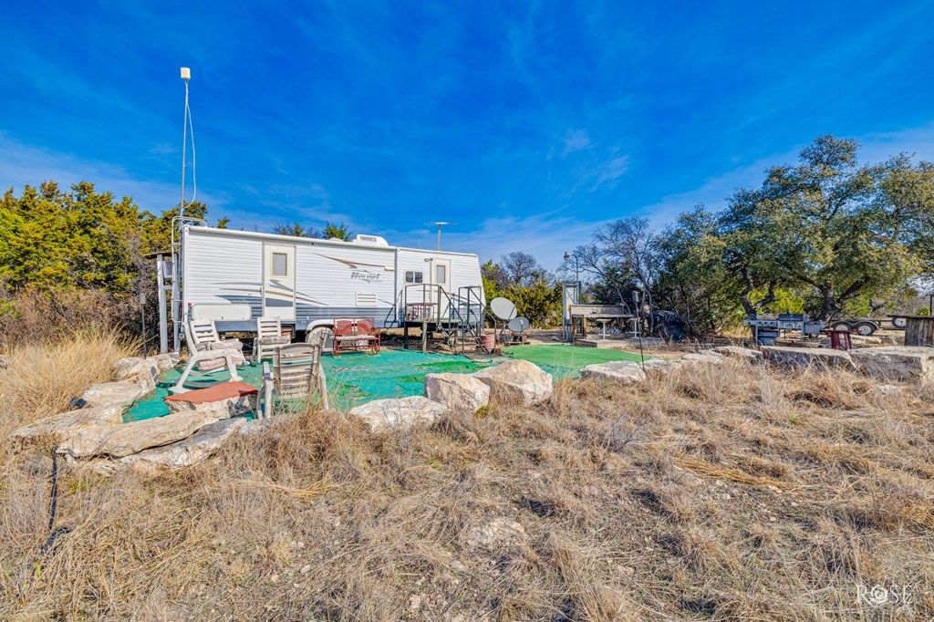 Image 6 of property listing at 7159 Hwy 277N, Sonora, TX 76950