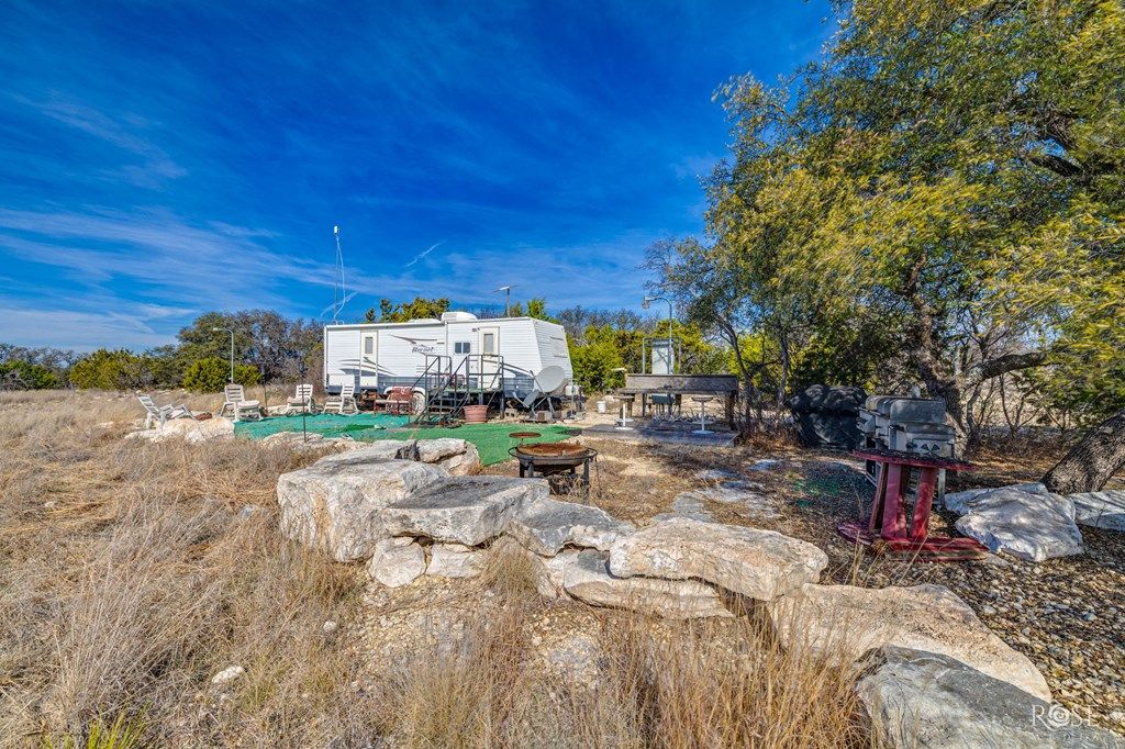 Image 8 of property listing at 7159 Hwy 277N, Sonora, TX 76950