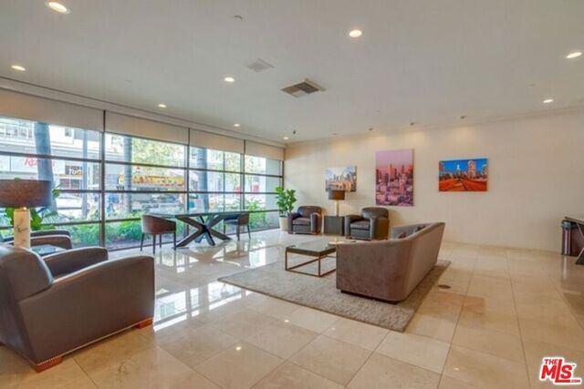 600 W 9th Street 309, Los Angeles, CA 90015