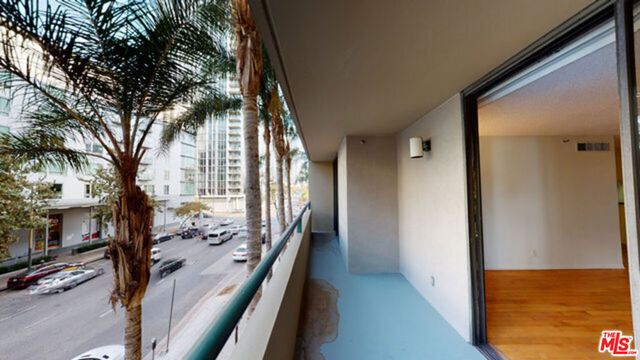 600 W 9th Street 309, Los Angeles, CA 90015