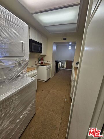 600 W 9th Street 309, Los Angeles, CA 90015