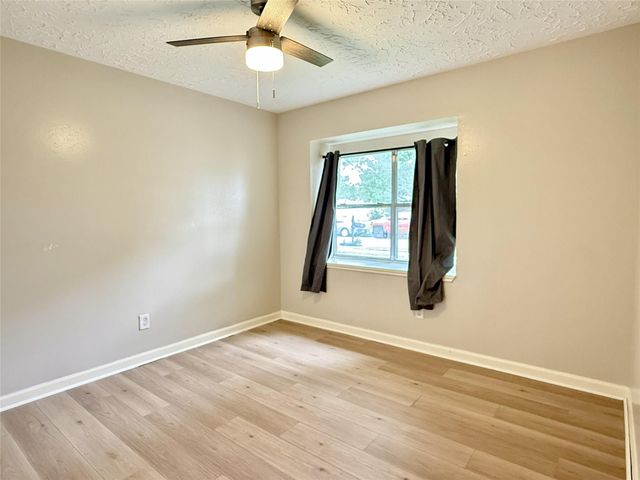 9551 Saffolk Punch Drive, Houston, TX 77065