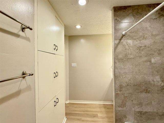 9551 Saffolk Punch Drive, Houston, TX 77065