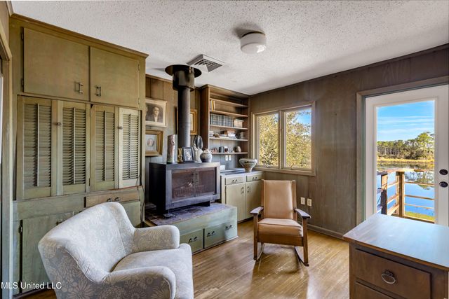 122 Bayou Circle, Gulfport, MS 39507