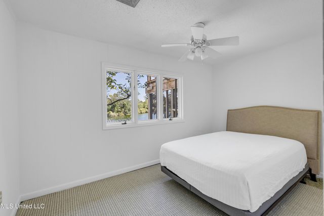 122 Bayou Circle, Gulfport, MS 39507