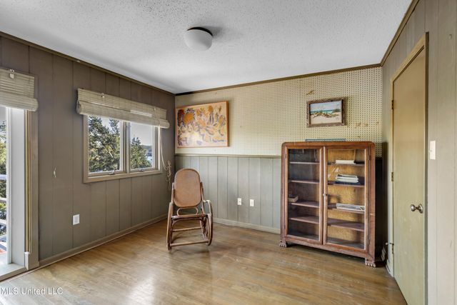 122 Bayou Circle, Gulfport, MS 39507