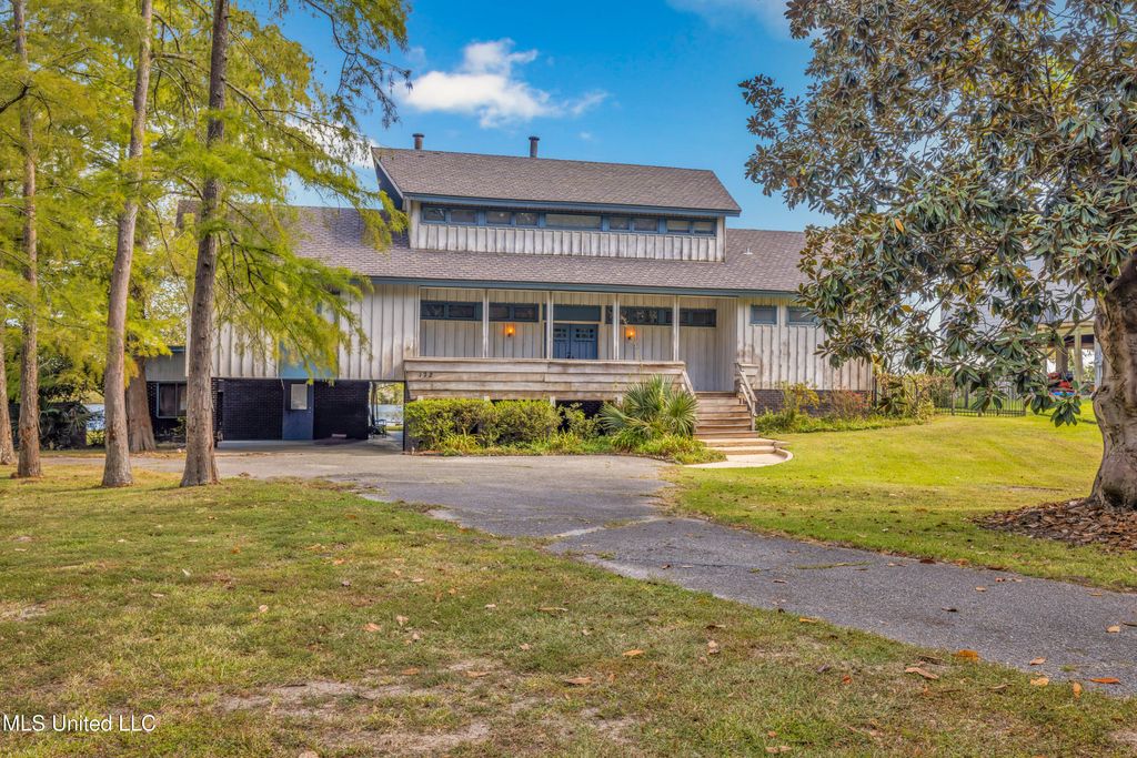 122 Bayou Circle, Gulfport, MS 39507
