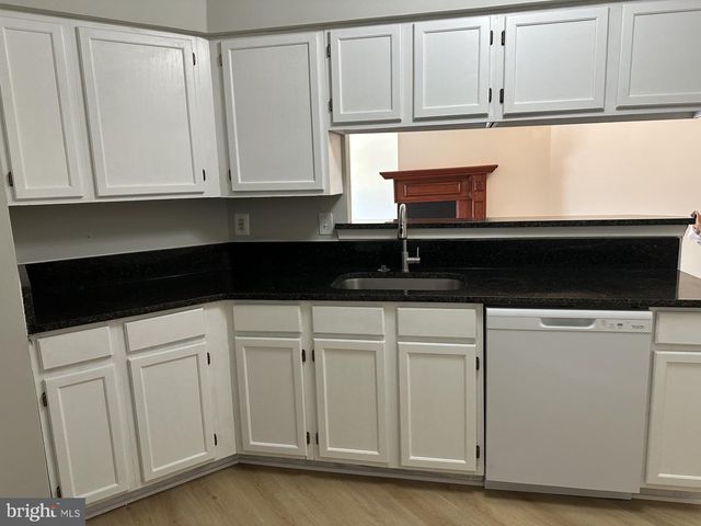 7859 APACHE RIDGE CT, Manassas, VA 20109