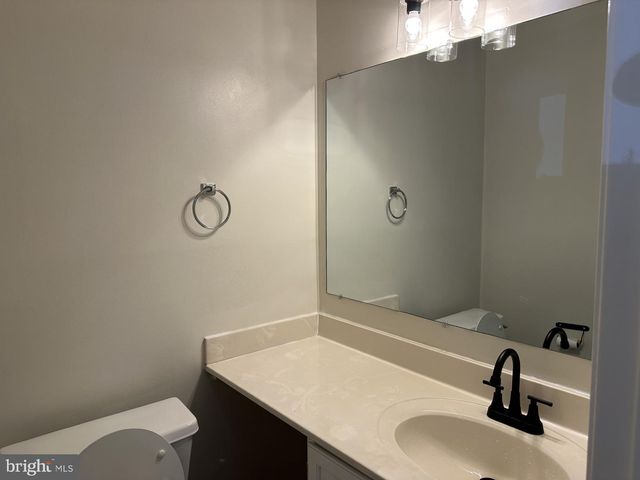 7859 APACHE RIDGE CT, Manassas, VA 20109