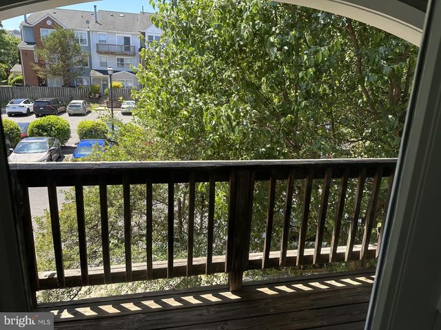 7859 APACHE RIDGE CT, Manassas, VA 20109