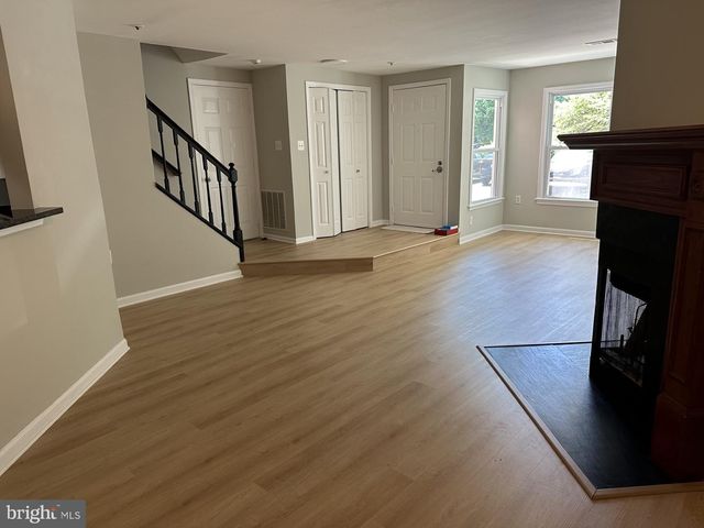 7859 APACHE RIDGE CT, Manassas, VA 20109